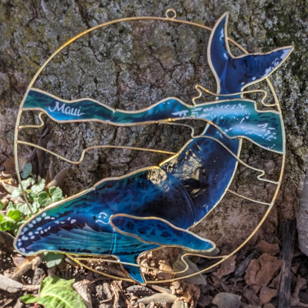 Hand Painted In Maui Whale On Abalone Sea-Shell Suncatcher Souvenir